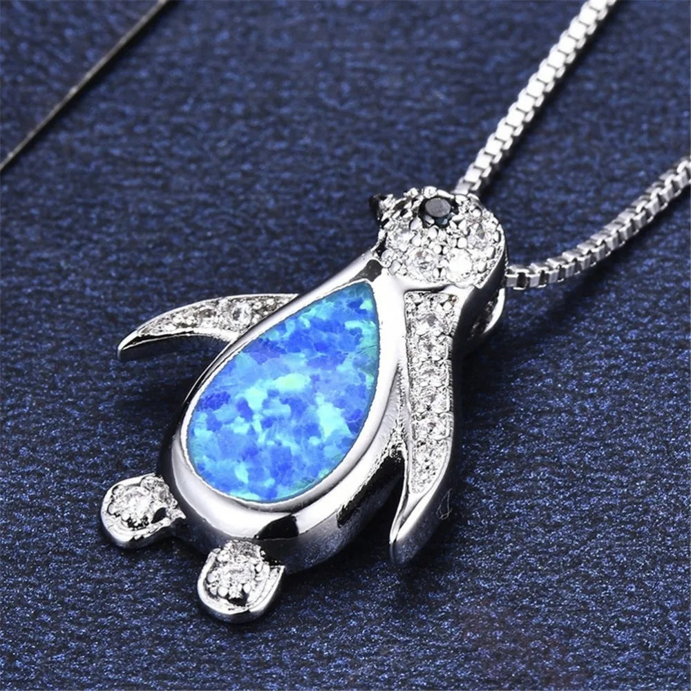 Simple Fashion Classic Fire Opal Penguin Pendant Necklace Bridal Wedding Niche Pendant Necklace Jewelry Jewelry Accessoriesgifts
